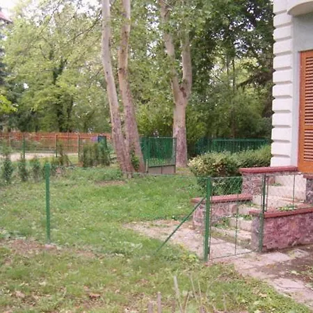Szemesi Konukevi